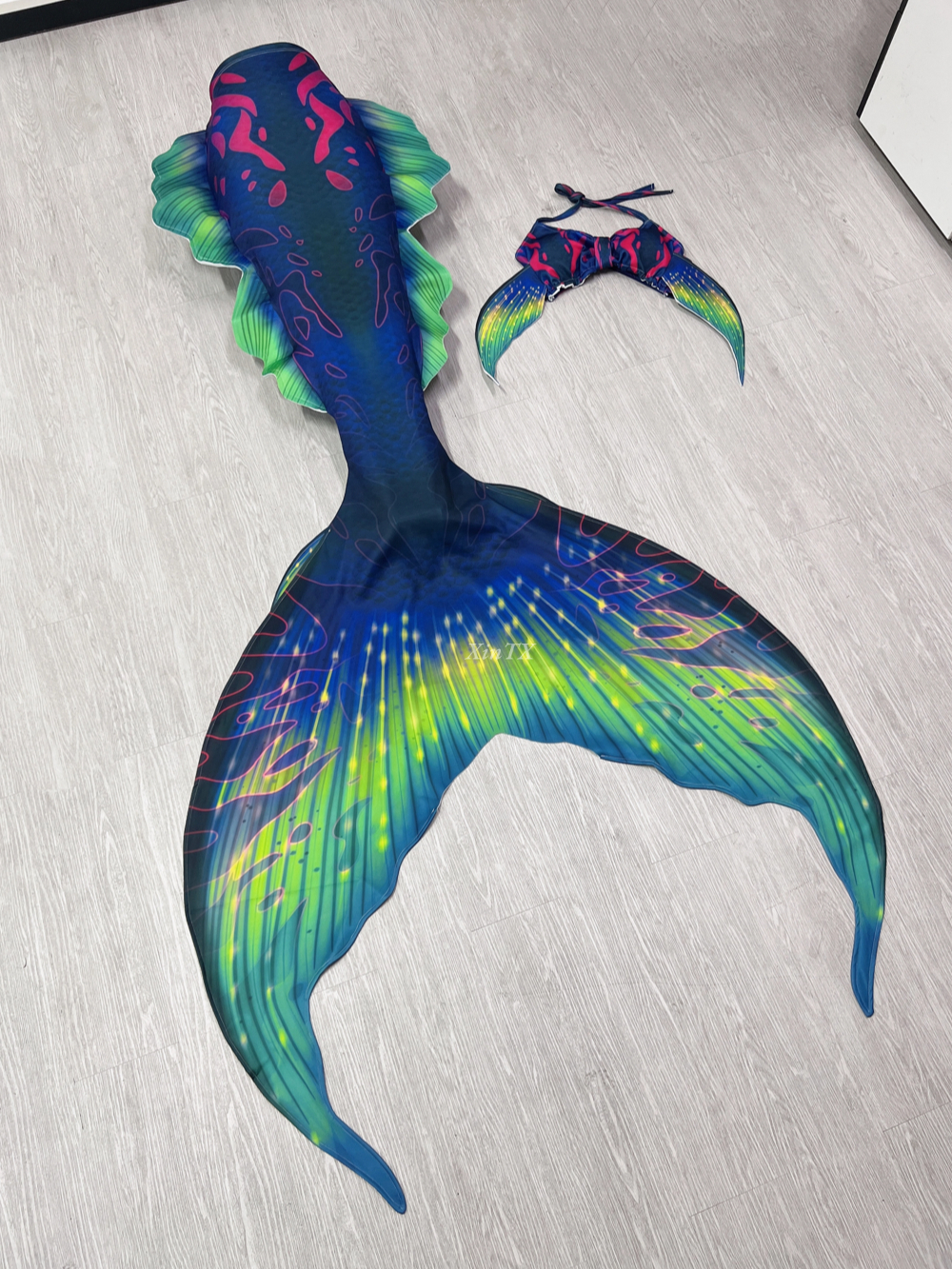 New Adult Mermaid Tail Fish Ta - Aquarium & Marine Museum Universiti Malaysia Sabah Kota Kinabalu Sabah Reviews reseña y precio