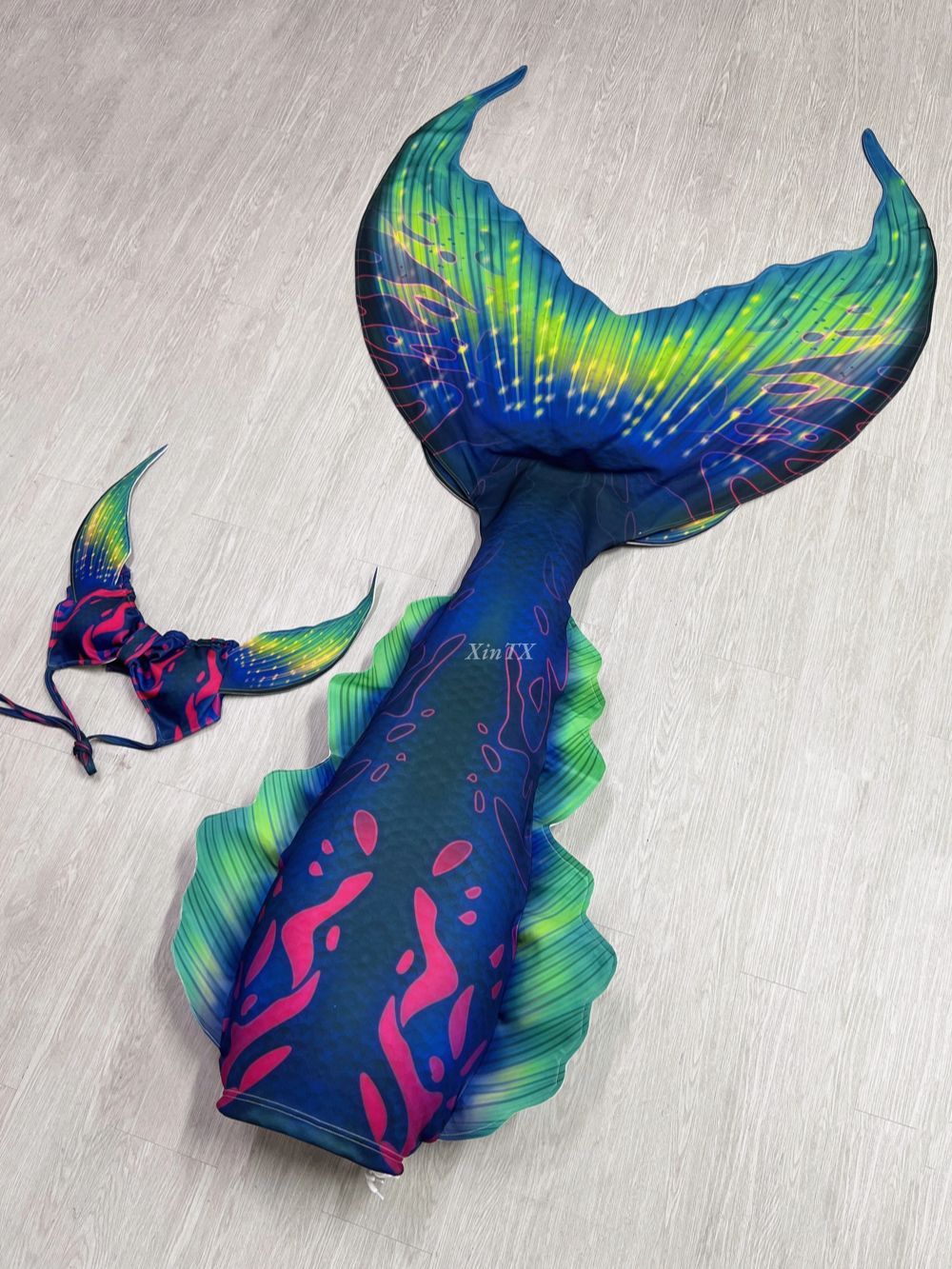 New Adult Mermaid Tail Fish Ta - Aquarium & Marine Museum Universiti Malaysia Sabah Kota Kinabalu Sabah Reviews reseña y precio